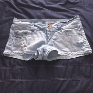 INDIGO REIN Jean Shorts